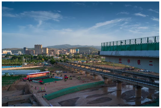 絲綢之路再現長虹，徠卡TS16助力渭河特大橋轉體合攏